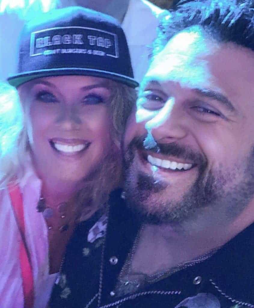 sueseaqpi and Adam Richman