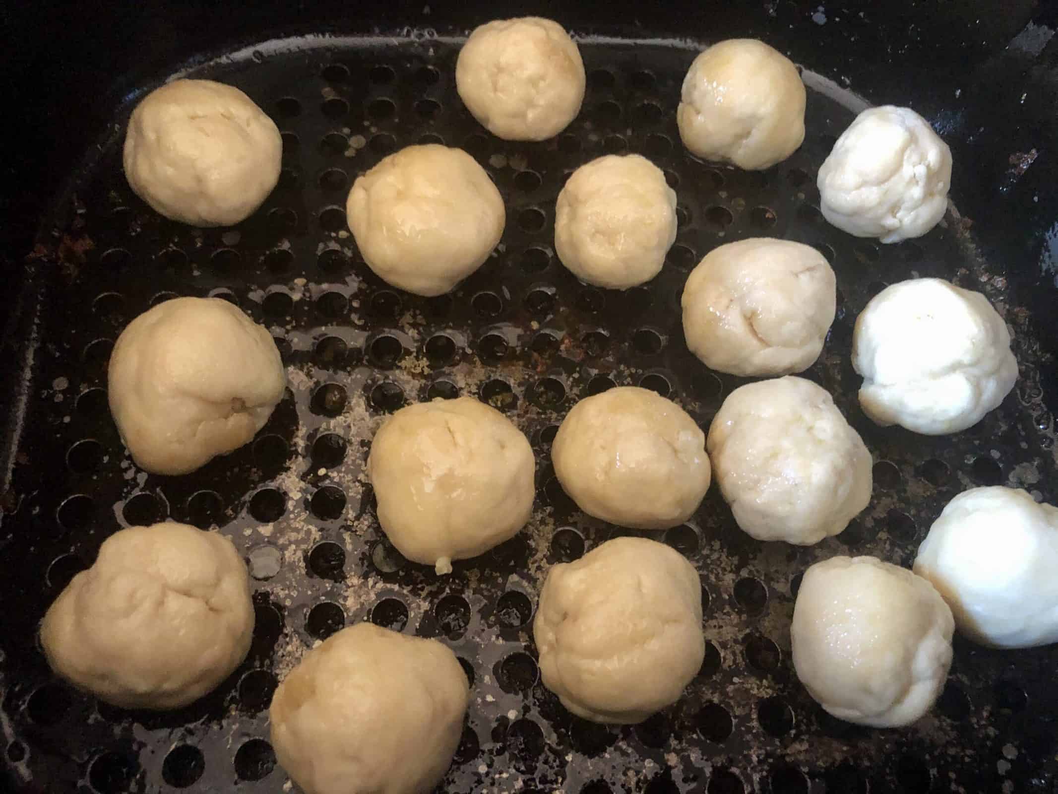 17 Dough Balls in the Air Fryer