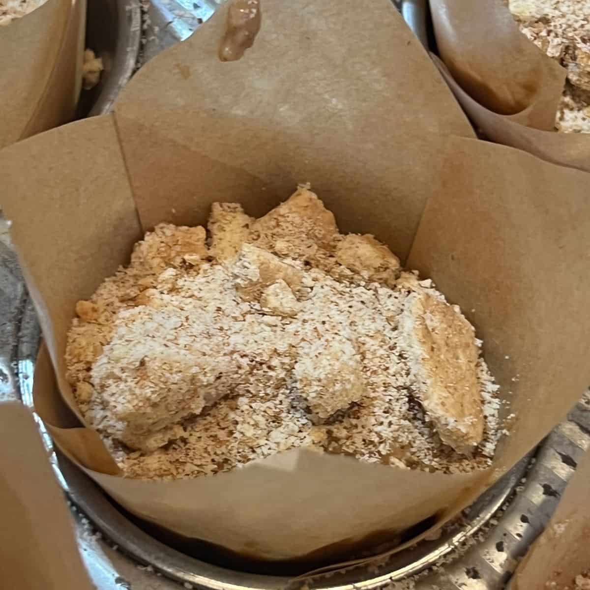 Cinnamon Pear crumb muffin