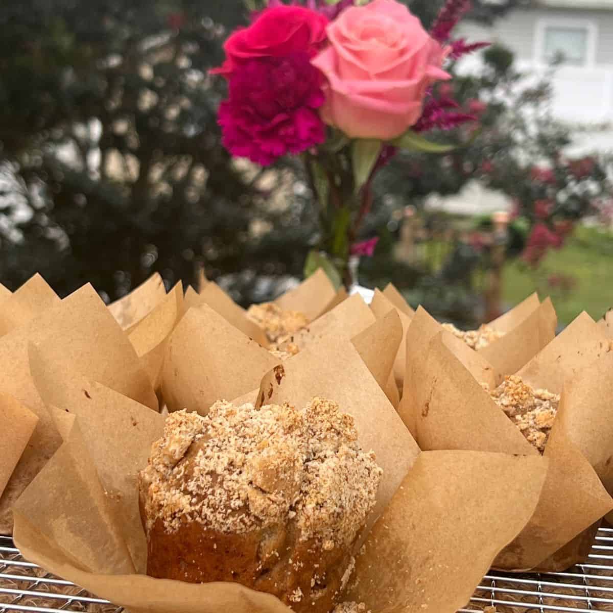Cinnamon Pear Crumb Muffins