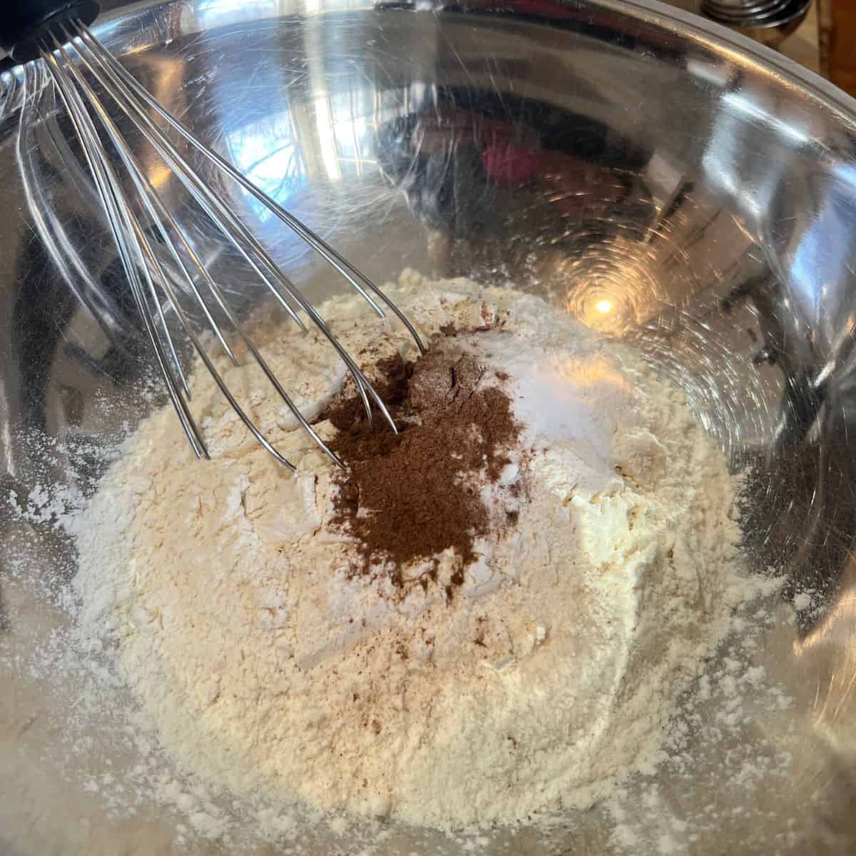 Flour and cinnamon in a bowl for cottage cheese banana bread